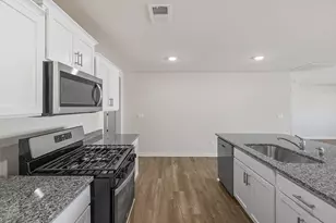 218 Pristine Dr, Greenwood, SC 29646 - Photo 18