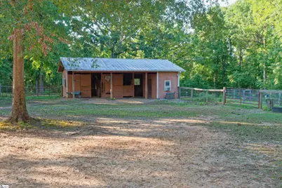 700 N Trade Avenue, Landrum, SC 29356 - Photo 40