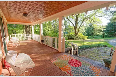 700 N Trade Avenue, Landrum, SC 29356 - Photo 8