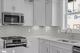 301 Moorish Cir, Simpsonville, SC 29681 - Photo 6