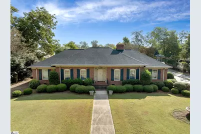 307 S. Broad Street, Clinton, SC 29325 - Photo 1