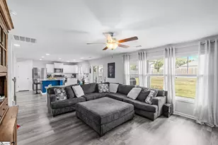 204 Callongton Dr, Piedmont, SC 29673 - Photo 4