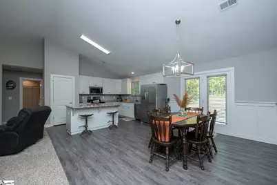 293 Cecil Drive, Waterloo, SC 29384 - Photo 8