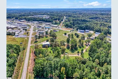 790 E Main Street, Laurens, SC 29360 - Photo 2