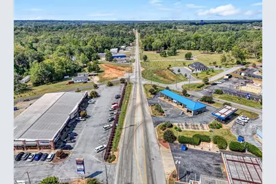 790 E Main Street, Laurens, SC 29360 - Photo 1
