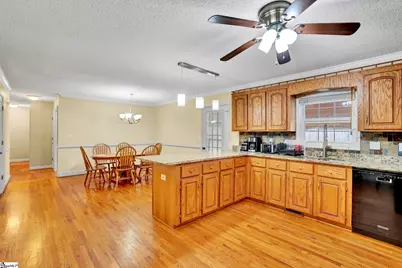 136 Amberwood Drive, Anderson, SC 29621 - Photo 12