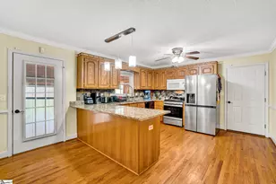 136 Amberwood Dr, Anderson, SC 29621 - Photo 12