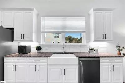 202 Montview Circle, Greenville, SC 29617 - Photo 12