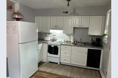 11 Faris Circle, Greenville, SC 29605 - Photo 6