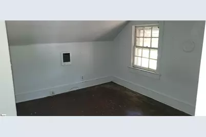 1611 Gary Street, Clinton, SC 29325 - Photo 8