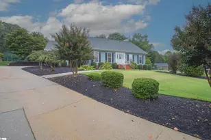 108 Berrywood Ct, Greer, SC 29650 - Photo 2