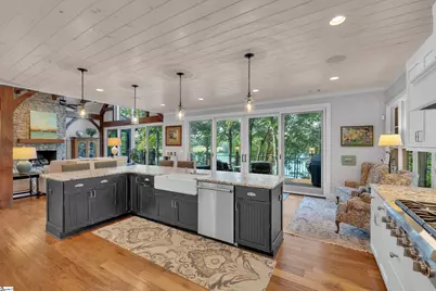 422 Pileated Woodpecker, Sunset, SC 29685 - Photo 12