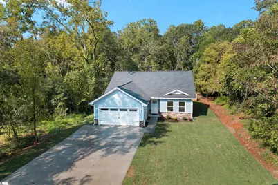 122 Stephenson Street Extension, Taylors, SC 29687 - Photo 4