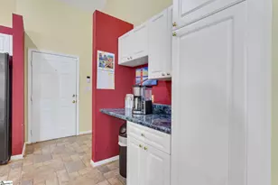 122 Confederate Ln, Greer, SC 29651 - Photo 8