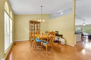 122 Confederate Ln, Greer, SC 29651 - Photo 4