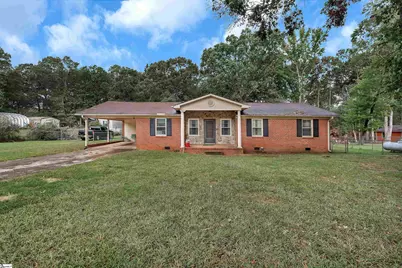 228 Hogg Road, Williamston, SC 29697 - Photo 1