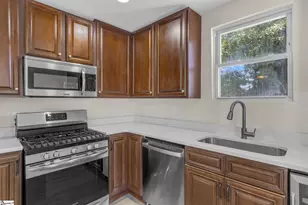 9 Hampton St, Ware Shoals, SC 29692 - Photo 12