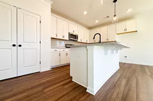 204 Pendergast Rd, Greenville, SC 29605 - Photo 4