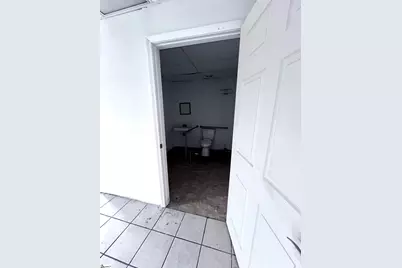 1732 Highway 72 Bypass, Greenwood, SC 29649 - Photo 8