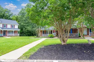 1040 Wildwood Ln, Spartanburg, SC 29301 - Photo 2
