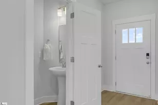 131 Dalmatian Dr, Spartanburg, SC 29307 - Photo 6