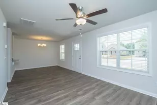 212 Waltham Ct, Greenville, SC 29617 - Photo 4