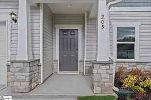 205 Tantalus St, Gray Court, SC 29645 - Photo 4