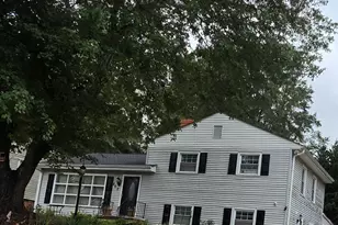 202 W Dorchester Blvd, Greenville, SC 29605 - Photo 2