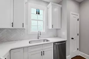 711B N Main St, Greer, SC 29651 - Photo 12