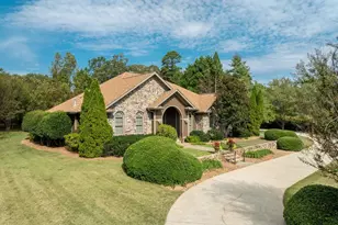 105 E Round Hill Rd, Greenville, SC 29617 - Photo 4
