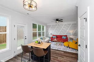 100 Potomac Ave, Greenville, SC 29605 - Photo 8