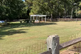 1015 Saddle Hill Rd, Greenwood, SC 29646 - Photo 2