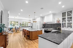 24 Forest View Dr, Greenville, SC 29605 - Photo 4