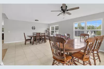 129 Saint James Court, Anderson, SC 29621 - Photo 4