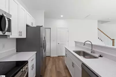 15 Jamison Street, Greenville, SC 29611 - Photo 2