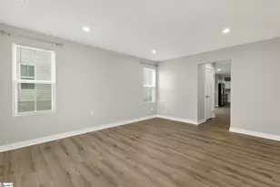 11 Hargrove Ct, Greenville, SC 29617 - Photo 6