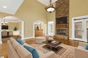 907 Sugar Oak Ct, Simpsonville, SC 29680 - Photo 4