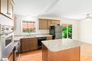 640 Dial Pl, Laurens, SC 29360 - Photo 4