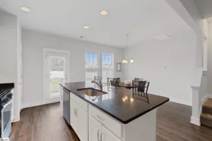 445 Pangel Ln, Duncan, SC 29334 - Photo 8
