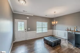 200 Cabot Hill Ln, Greer, SC 29651 - Photo 2