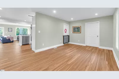 327 Pine Drive, Piedmont, SC 29673 - Photo 4