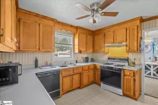 102 Spring Meadow Rd, Simpsonville, SC 29680 - Photo 8