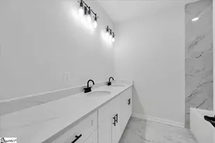 34 Gentry St, Greenville, SC 29611 - Photo 22