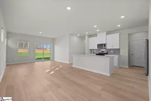 678 Cozy Blf Rd, Spartanburg, SC 29301 - Photo 4