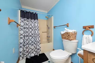 202 Mitchell Street, Laurens, SC 29360 - Photo 18