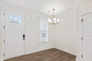 9 Hawthorne Ln, Greenville, SC 29605 - Photo 8