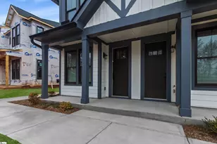 9 Hawthorne Ln, Greenville, SC 29605 - Photo 4