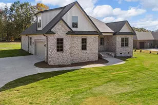 291 Robbins Rd, Chesnee, SC 29323 - Photo 4