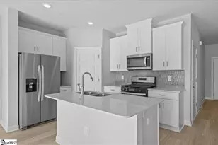 412 Blissful Ct, Taylors, SC 29687 - Photo 4