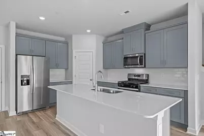 408 Blissful Court, Taylors, SC 29687 - Photo 4